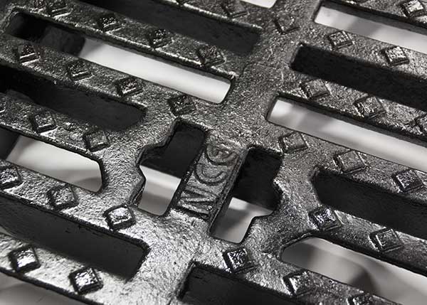 Covers and grates for sewage, manhole covers, cast iron, channels and sumps , Grates , TR7 Topo , 